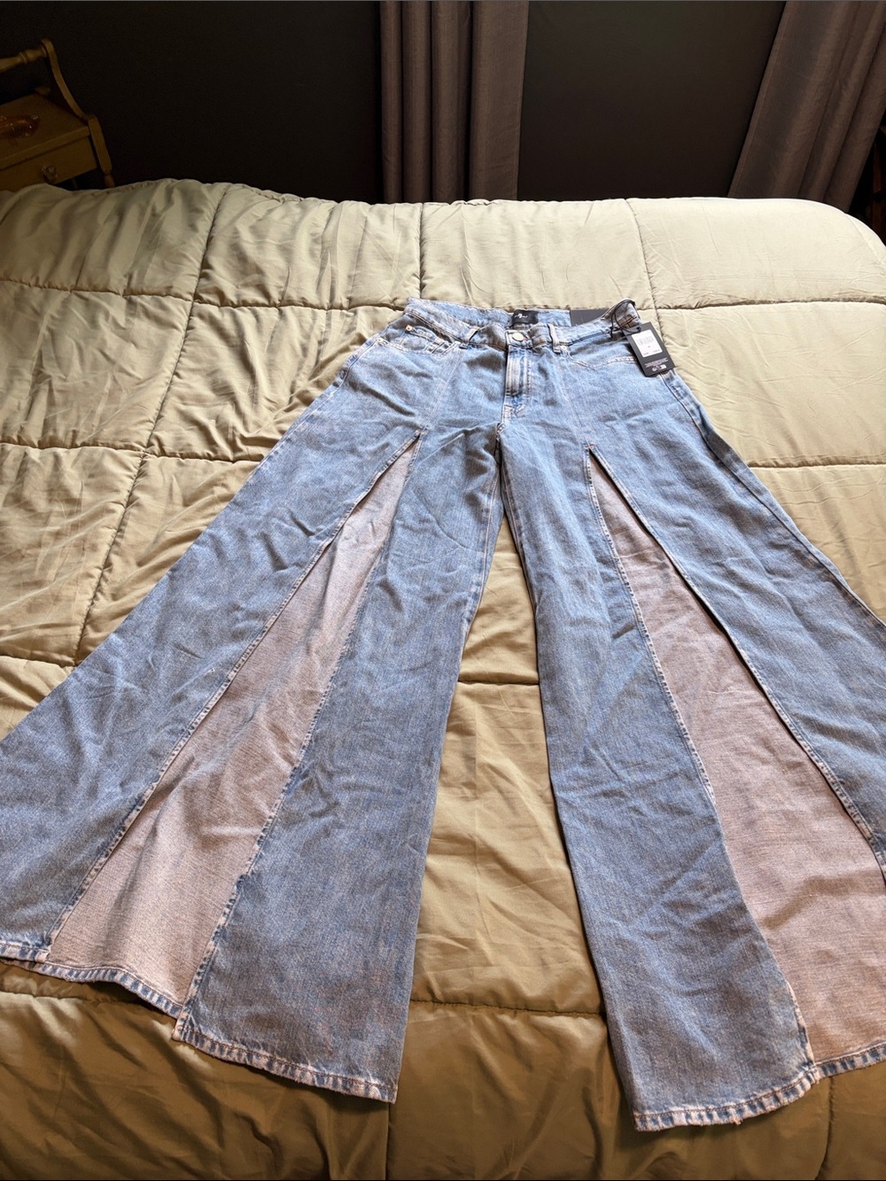 7 For All Mankind Wide-Leg Split Panel Jeans - Light Blue 💙💙💙 Brand New with Ta
